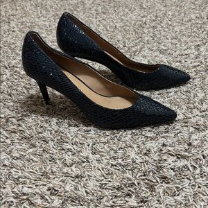 Calvin Klein Gayle 7.5 Elegant Black Women's Heels Pumps Snakeskin Patent Style